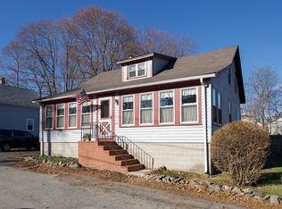 7 Central St, Merrimac, MA 01860