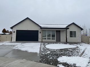 572 Hobbs Ct, Fruita, CO 81521