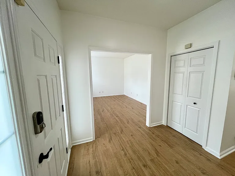 113 Fairhaven Dr — Photo 3
