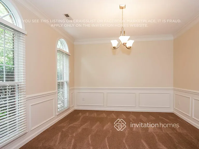 8728 Oakham St — Photo 6