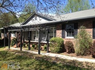 4 Meadow Way, Sharpsburg, GA 30277