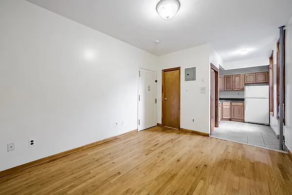 Rented by Compass | media 7