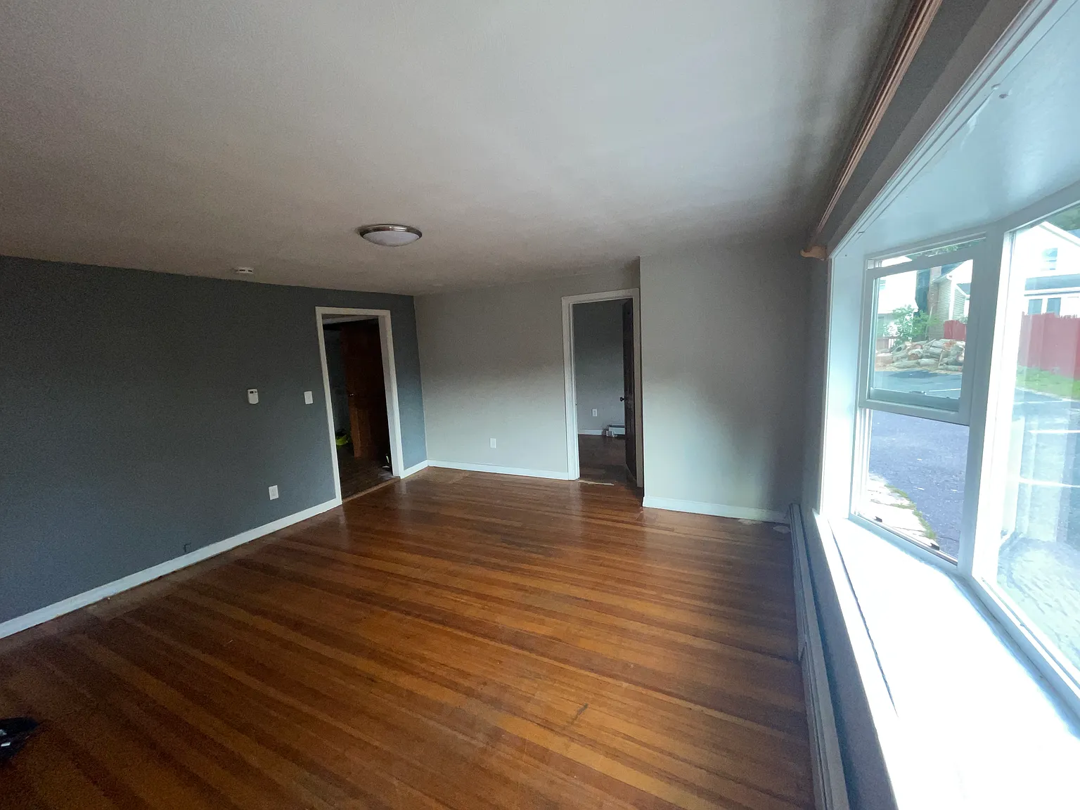 2 bed, $1,600 — Photo 2
