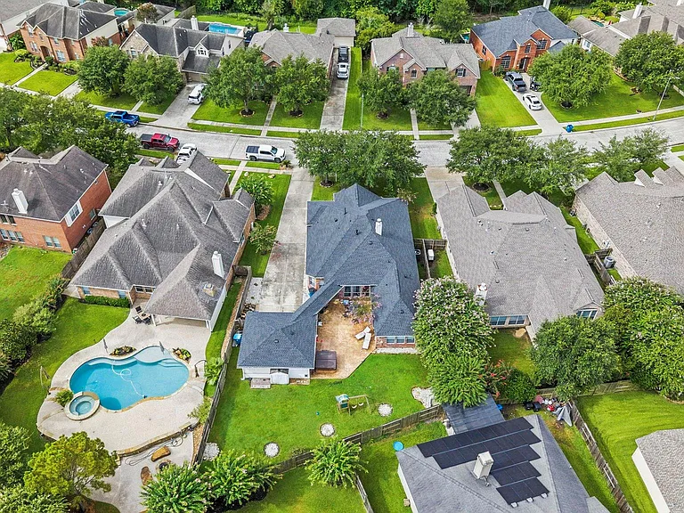 27730 Geneva Hills Ln — Photo 16