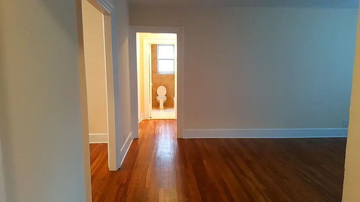 Rented by Realty Queens LLC | media 39