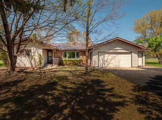 2620 Plover Springs Dr, Plover, WI 54467