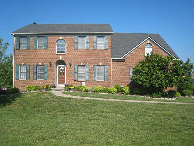 1st image of 915 Turnberry Dr