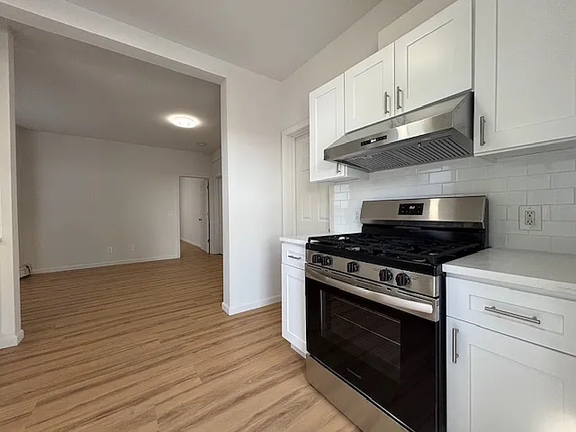 20 Magnolia Ave — Photo 2