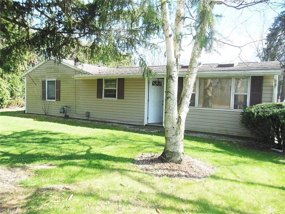 1st image of 483 Shorefield Dr
