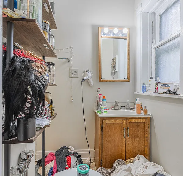 531 W Roscoe St #2R — Photo 14