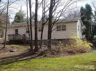 17 Forest Rd, Woodbourne, NY 12788