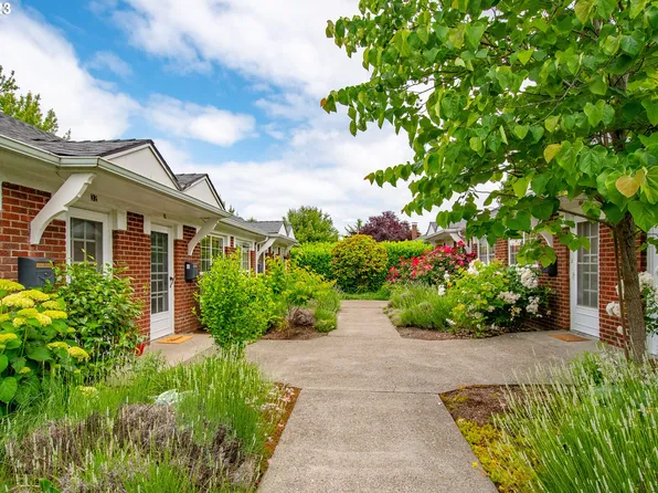 2643 NW Raleigh St Unit 34, Portland, OR 97210