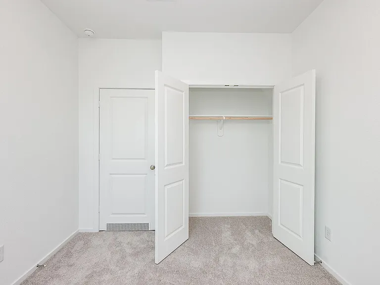 2135 Salinas Dr — Photo 14