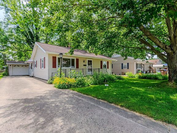 2nd image of 631 Berkley Dr
