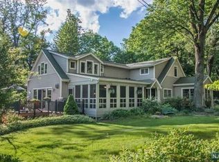 34 Rockaway Valley Rd, Montville Township, NJ 07045