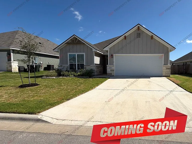 8114 Timber Hollow Ln — Photo 1
