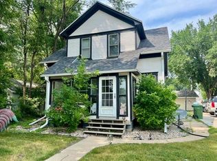 209 2nd St S, Brookings, SD 57006