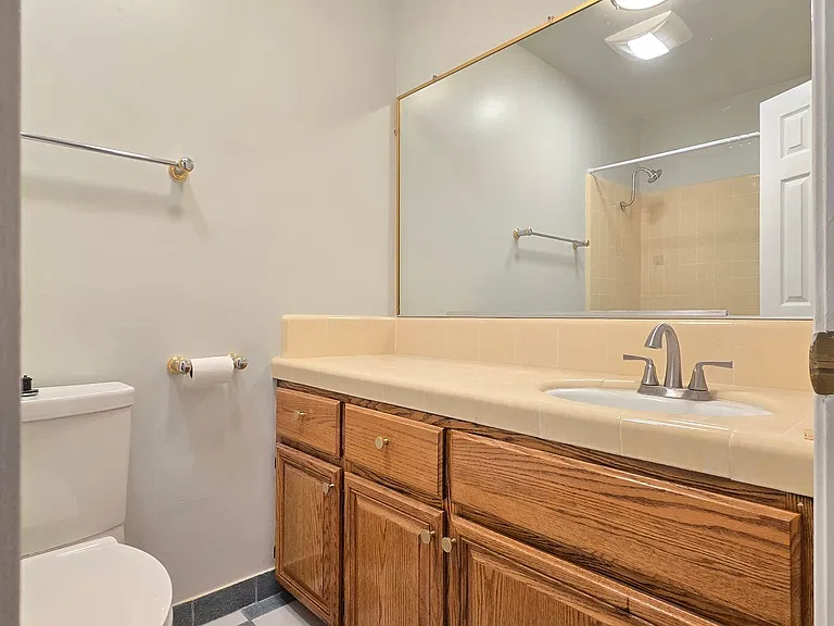 2795 Fountain Oaks Dr — Photo 7