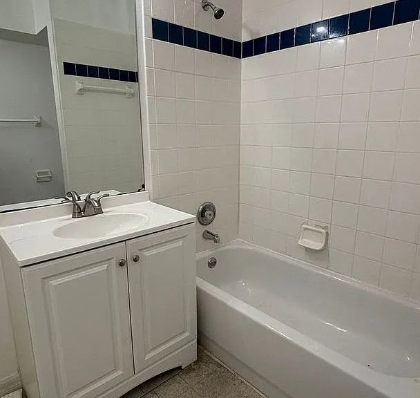 2915 Sunset Lakes Blvd — Photo 26