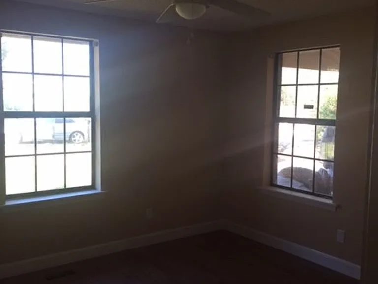 210 Pineleaf Ln — Photo 16