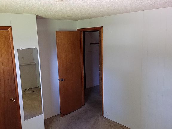 4th image of 41 1/2 High St APT 2