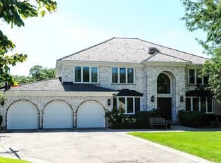 626 Warbler Cir, Highland Park, IL 60035