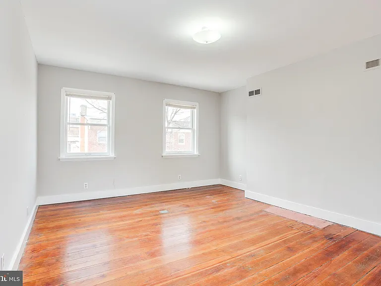 1731 E Lombard St — Photo 23