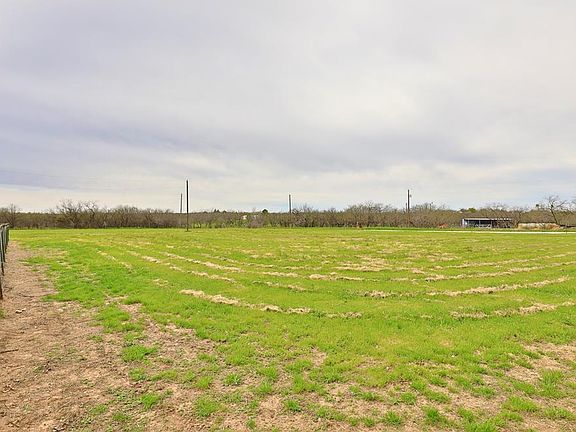 3rd image of 630 County Road 152