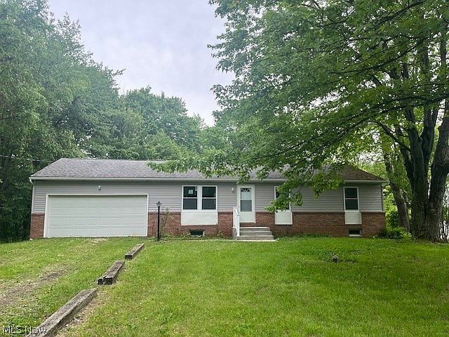 1st image of 2761 Byron Rd