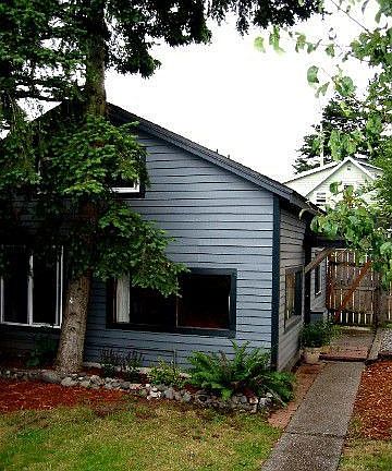 View of SECOND House on lot!