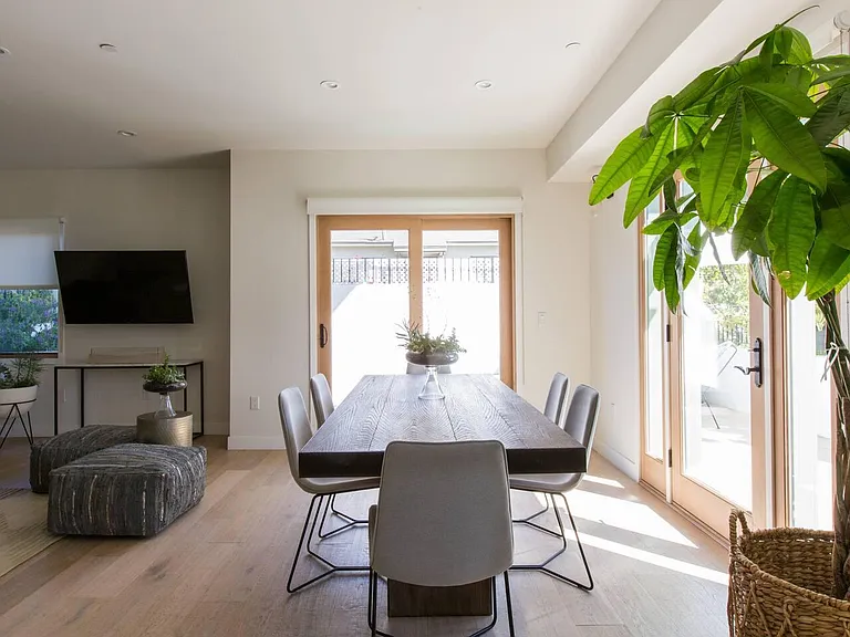 1319 Yale St #1 — Photo 14