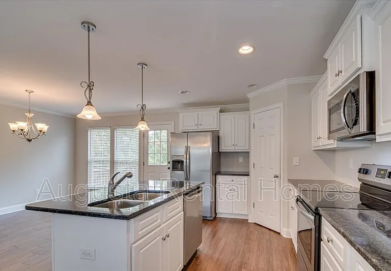 33 Ashton Pointe Dr — Photo 13
