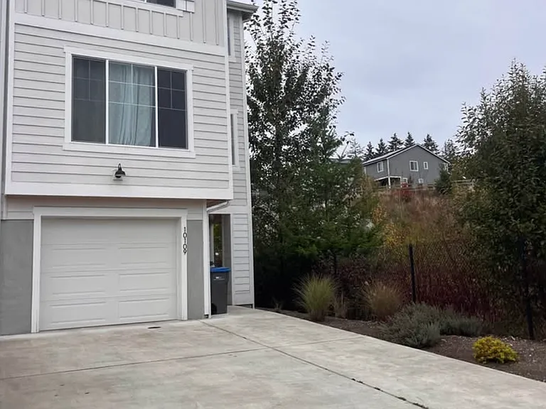 10109 Kings Landing Ave NW — Photo 18