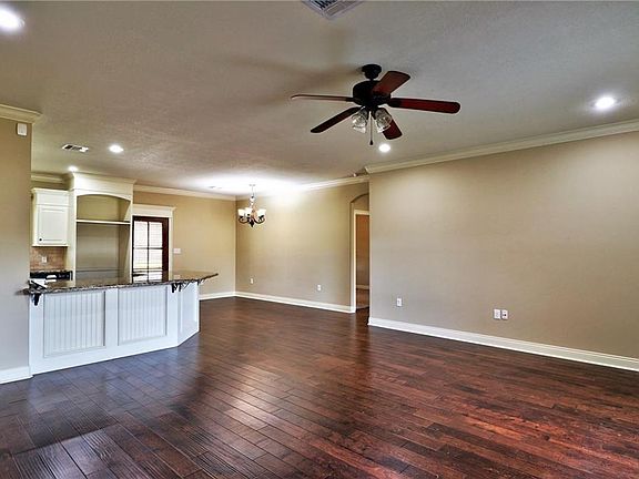 3rd image of 1587 Sawnee Dr
