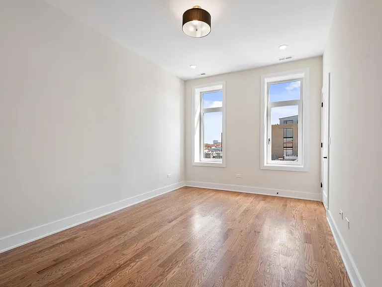 1839 W Irving Park Rd #3F — Photo 10