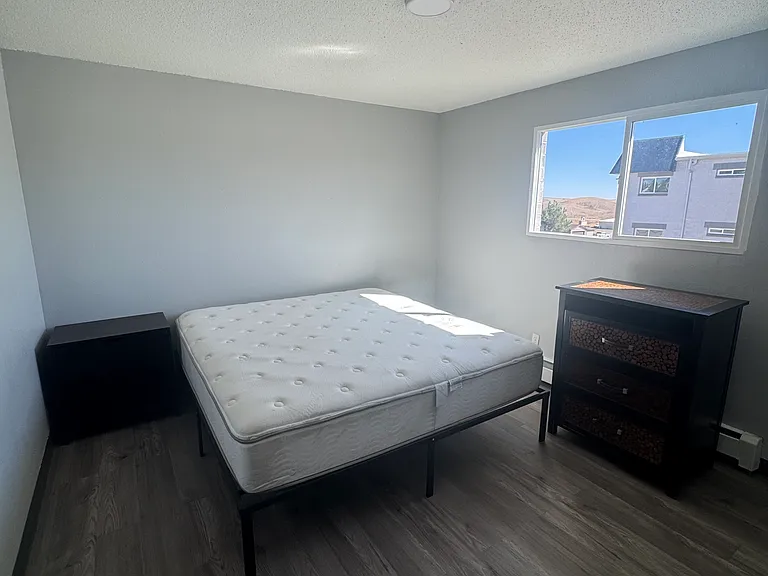 1437 Canyon Rd #21 — Photo 5