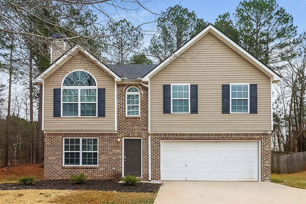 4 bed, 3.0 bath, 1961 sqft, $2,180 — Photo 1