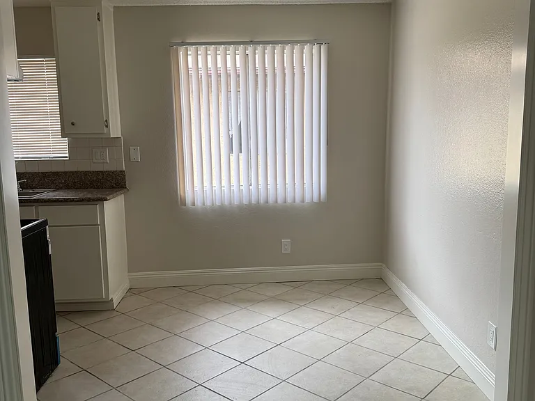 831 S Greenwood Ave #10 — Photo 14