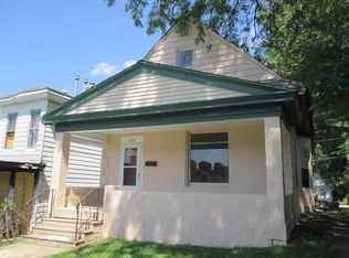 216 S 10th St, Burlington, IA