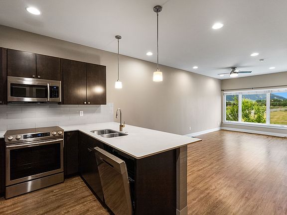 4th image of 2291 Caballo Ave Unit B