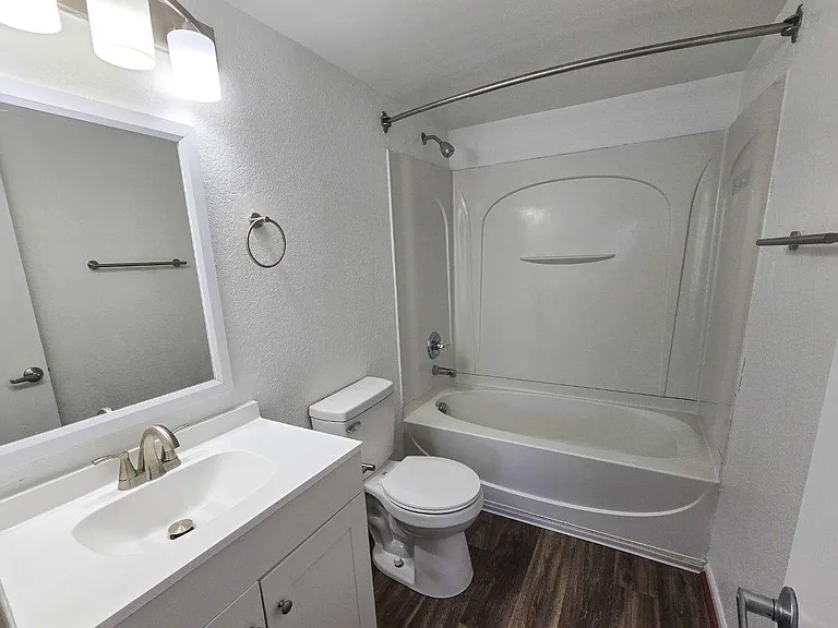 Jackson Grove Apartment Homes — Photo 8