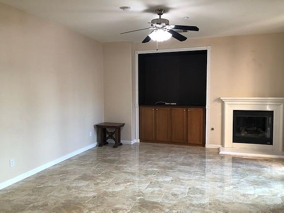 4th image of 15898 Parkhouse Dr
