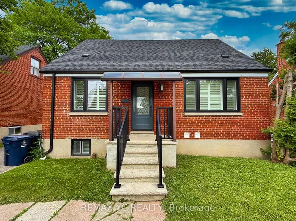 77 Talbot Rd, Toronto, ON M2M 1S1