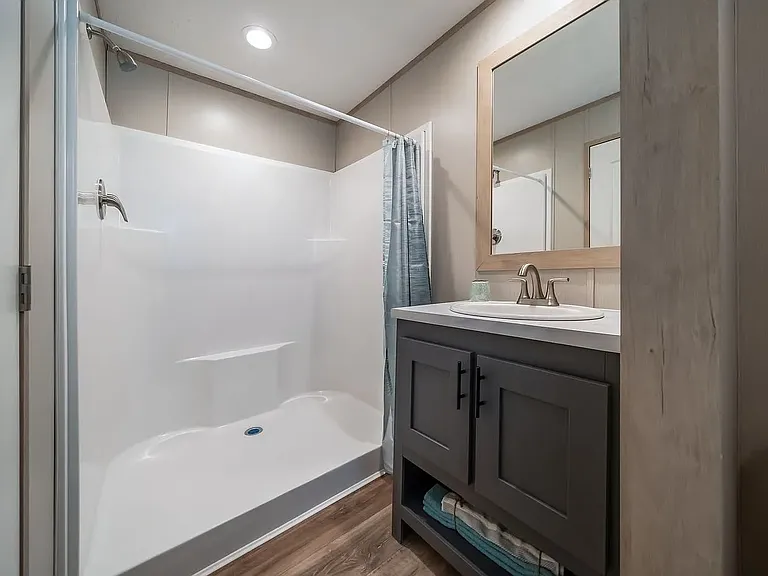 213 Sulgrave Ave — Photo 12