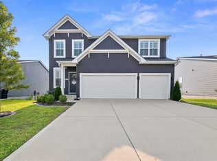 302 Huntleigh Pkwy, Wentzville, MO 63385