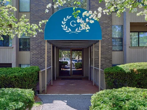 42 Shrewsbury Green Dr Unit L, Shrewsbury, MA 01545