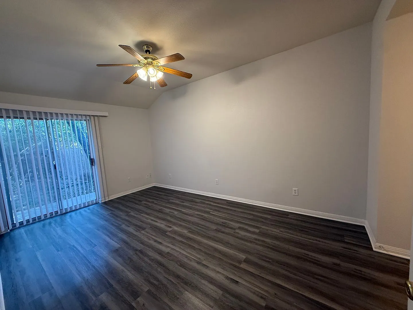 8713 Talyne Chaise Cir — Photo 3