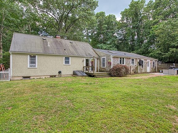 2nd image of 30 Edgewood Ln