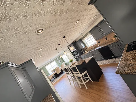4 bed, 3156 sqft, $3,500 — Photo 4
