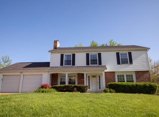 15579 Country Ridge Dr, Chesterfield, MO 63017